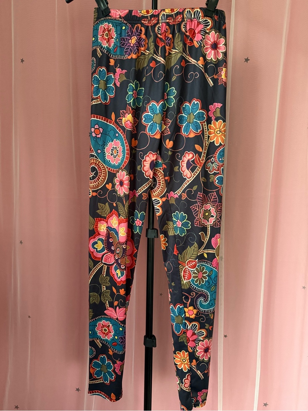 Multicolor Floral Leggings with Elastic Waistband Women’s Size M
